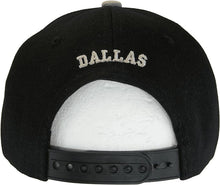 Dallas City Name Diagonal Split Color Font Snapback Baseball Cap (Black/Gray)