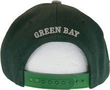 Green Bay City Name Diagonal Split Color Font Snapback Baseball Cap (Green/Gray)