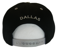 Dallas City Name Textured Brim Adjustable Snapback Baseball Cap (Black/Silver)